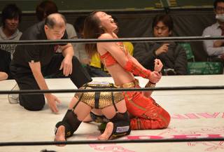 Kanako Urai feet photo thumbnail