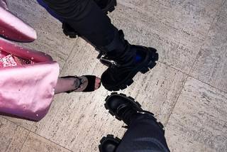 Dove Cameron feet photo thumbnail