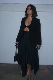 Ileana D'Cruz feet photo thumbnail
