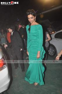 Deepika Padukone feet photo thumbnail