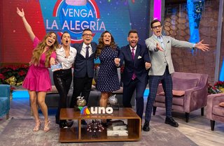 Cynthia Rodríguez feet photo thumbnail