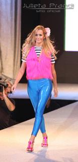 Julieta Prandi feet photo thumbnail