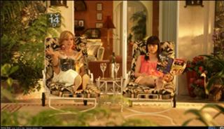 Selma Blair feet photo thumbnail