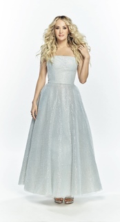 Carrie Underwood feet photo thumbnail