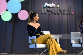 Carmen Villalobos feet photo thumbnail