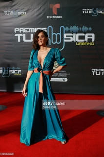 Carmen Villalobos feet photo thumbnail