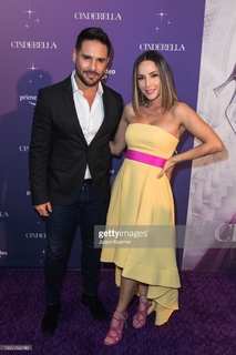 Carmen Villalobos feet photo thumbnail