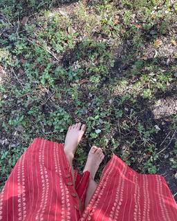 Camila Cabello feet photo thumbnail