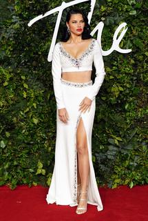 Adriana Lima feet photo thumbnail