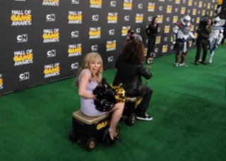 Jennette McCurdy feet photo thumbnail