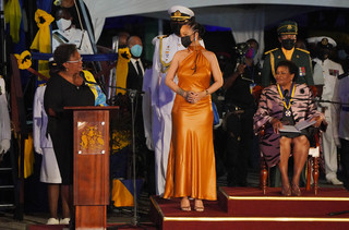 Rihanna feet photo thumbnail