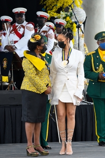 Rihanna feet photo thumbnail