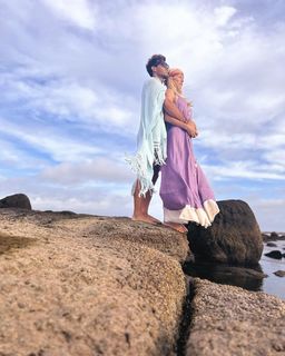 Nicole Neumann feet photo thumbnail
