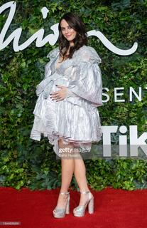Kaya Scodelario feet photo thumbnail