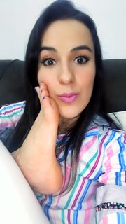 Alaine Crissiê feet photo thumbnail