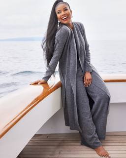 Gabrielle Union feet photo thumbnail