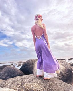 Nicole Neumann feet photo thumbnail