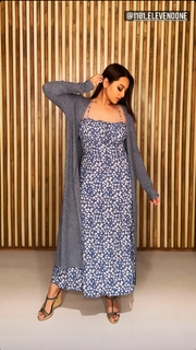 Sonakshi Sinha feet photo thumbnail