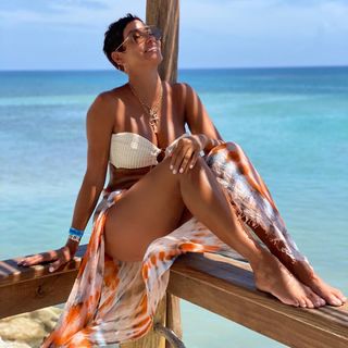 Nicole Murphy feet photo thumbnail