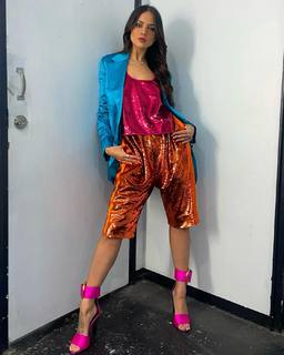 Eiza González feet photo thumbnail