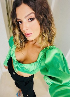 Giovanna Lancellotti feet photo thumbnail