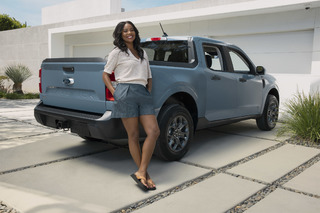 Gabrielle Union feet photo thumbnail