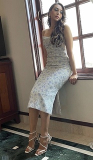 Karisma Kapoor feet photo thumbnail