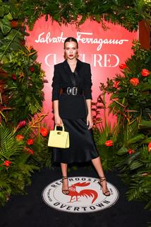 Josephine Skriver feet photo thumbnail