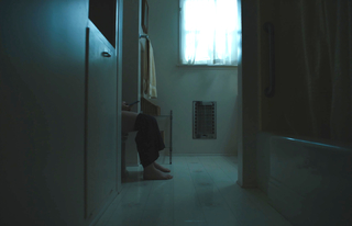 Billie Eilish feet photo thumbnail