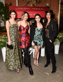 Laura Marano feet photo thumbnail
