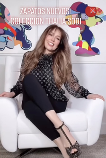 Thalía feet photo thumbnail