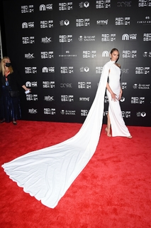 Candice Swanepoel feet photo thumbnail
