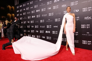 Candice Swanepoel feet photo thumbnail