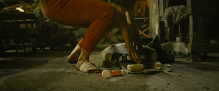 Emily Blunt feet photo thumbnail