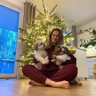 Karolina Kowalkiewicz feet photo thumbnail