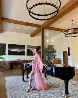 Severina Kojic feet photo thumbnail