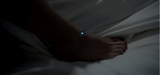 Maura Tierney feet photo 5