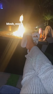 Amanda Saccomanno feet photo thumbnail