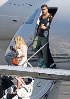 Britney Spears feet photo thumbnail