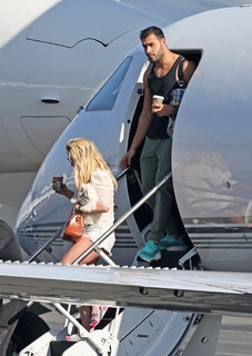Britney Spears feet photo thumbnail