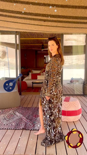 Alessandra Ambrosio feet photo thumbnail