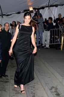 Jennifer Connelly feet photo thumbnail