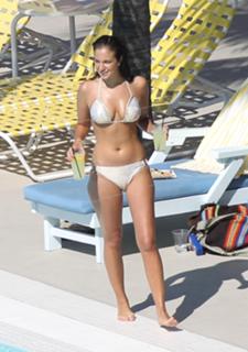 Tulisa feet photo thumbnail