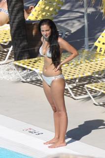 Tulisa feet photo thumbnail