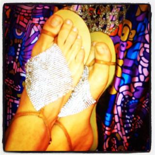 Adriane Galisteu feet photo thumbnail
