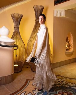 Sonam Kapoor feet photo thumbnail