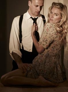 Sienna Miller feet photo thumbnail