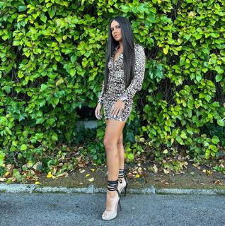 Cristina Pedroche feet photo thumbnail
