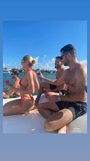 Candice Swanepoel feet photo thumbnail
