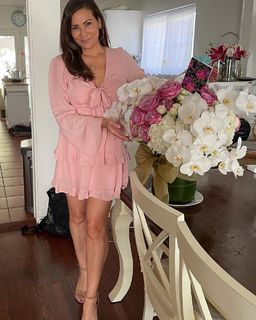 Constance Marie feet photo thumbnail